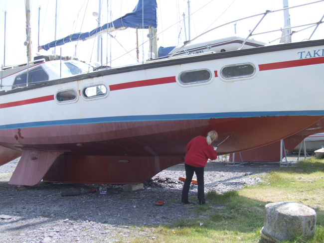 Sails: Mainsail with cover and slab reefing, Genoa, No 2 Genoa, mizzen 